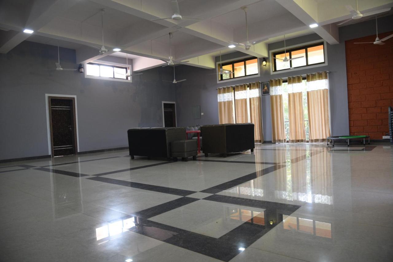 Shree Ramkrishna Anandvan Ratnāgiri Exterior foto